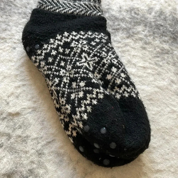 Indigo Reading  Socks - Picture 2 of 7